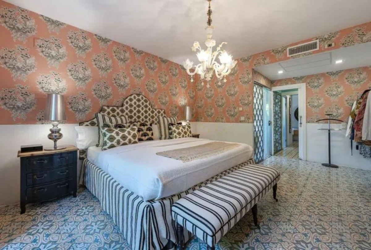 Se vende Villa - Chalet de 5 dormitorios en Costa Del Sol, Málaga, España