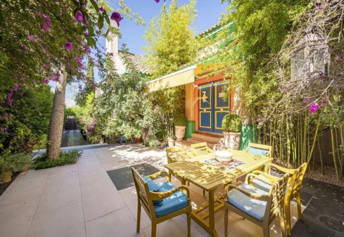 Se vende Villa - Chalet de 5 dormitorios en Costa Del Sol, Málaga, España