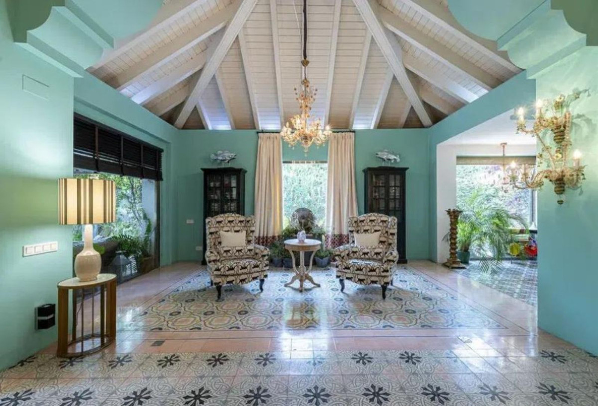 Se vende Villa - Chalet de 5 dormitorios en Costa Del Sol, Málaga, España