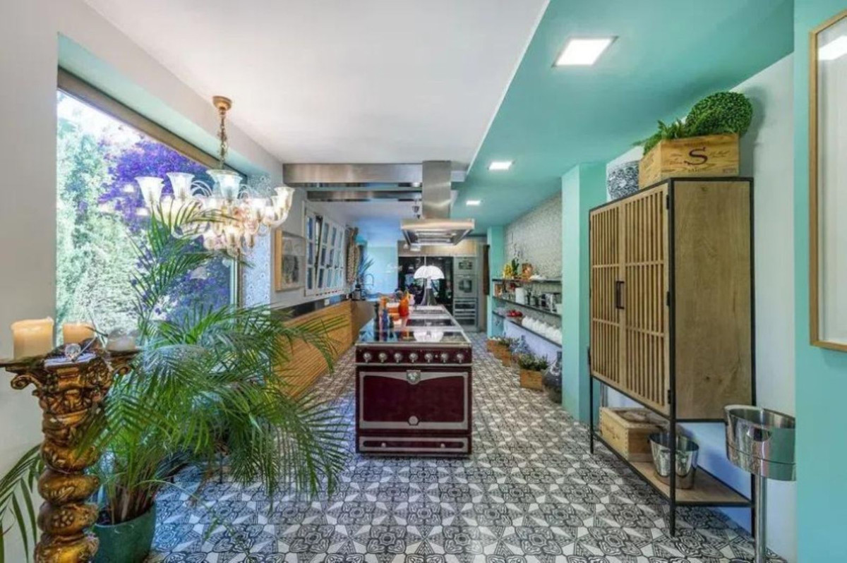 Se vende Villa - Chalet de 5 dormitorios en Costa Del Sol, Málaga, España
