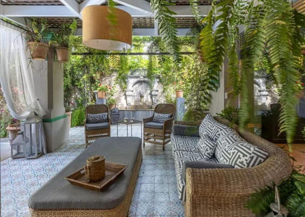 Se vende Villa - Chalet de 5 dormitorios en Costa Del Sol, Málaga, España