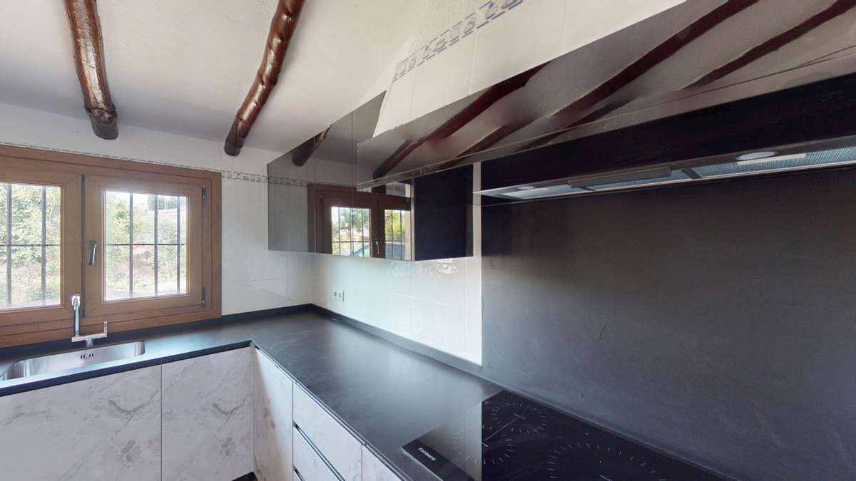 Se vende Villa - Chalet de 3 dormitorios en Costa Del Sol East, Málaga, España