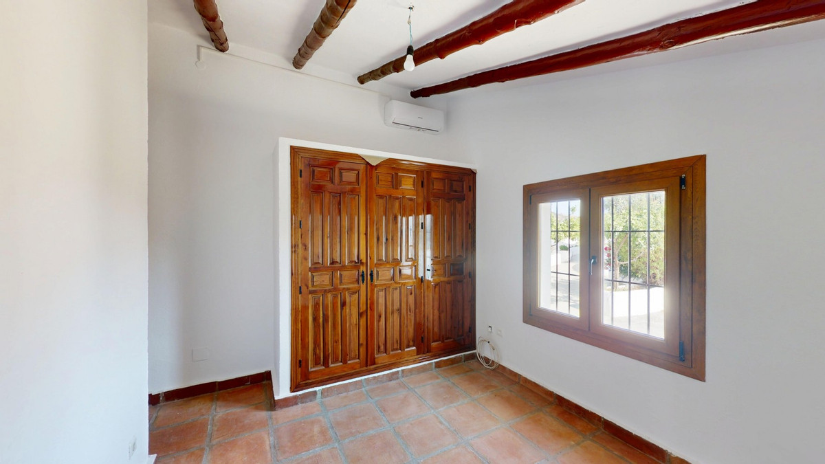 Se vende Villa - Chalet de 3 dormitorios en Costa Del Sol East, Málaga, España