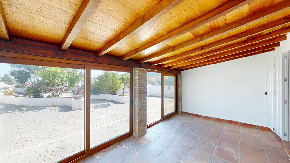 Se vende Villa - Chalet de 3 dormitorios en Costa Del Sol East, Málaga, España