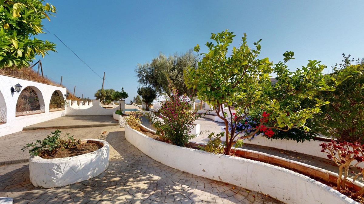 Se vende Villa - Chalet de 3 dormitorios en Costa Del Sol East, Málaga, España