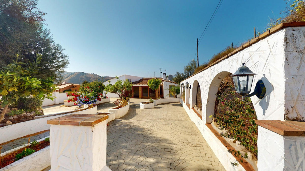 Se vende Villa - Chalet de 3 dormitorios en Costa Del Sol East, Málaga, España