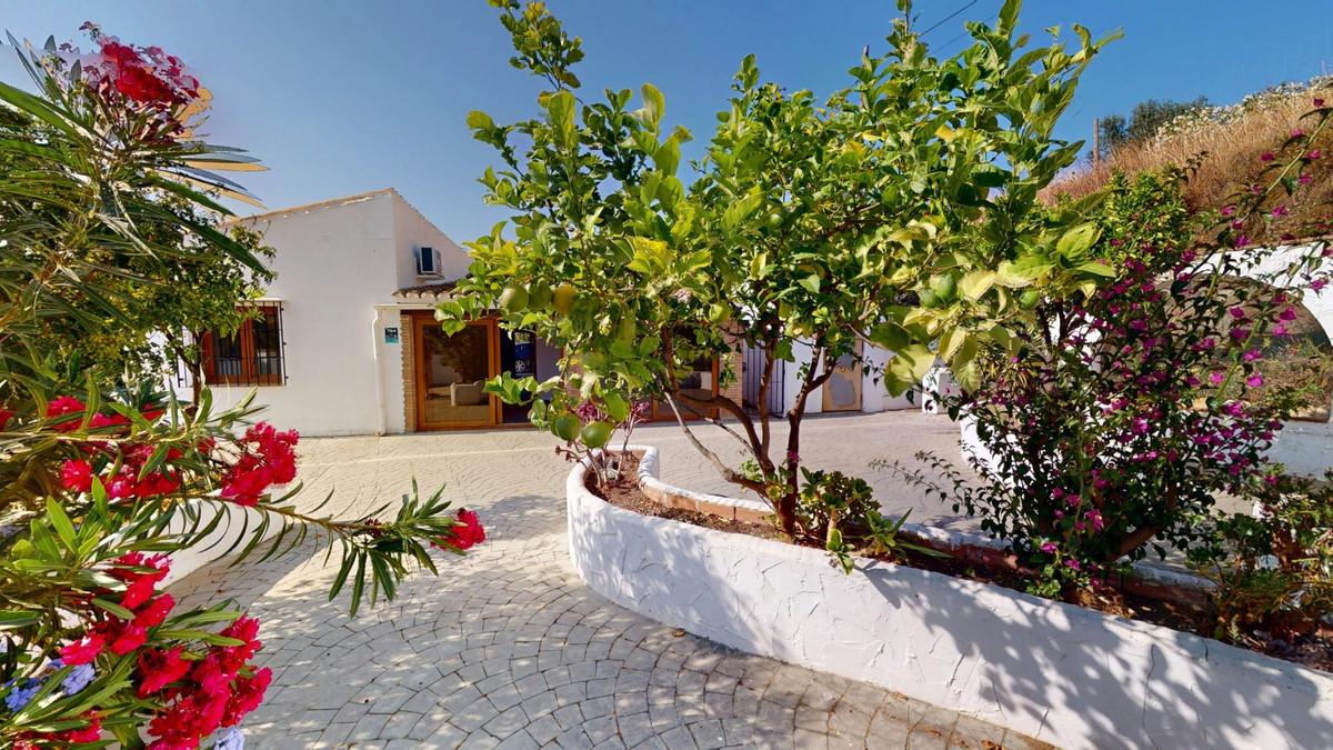 Se vende Villa - Chalet de 3 dormitorios en Costa Del Sol East, Málaga, España