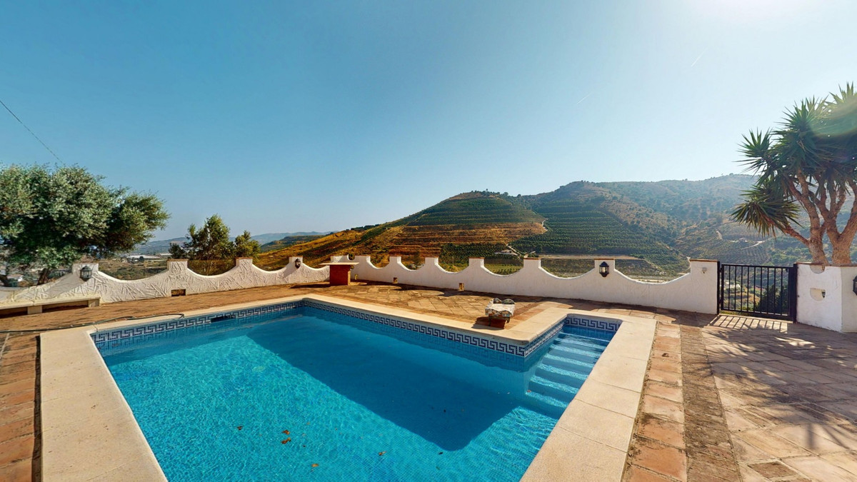 Se vende Villa - Chalet de 3 dormitorios en Costa Del Sol East, Málaga, España