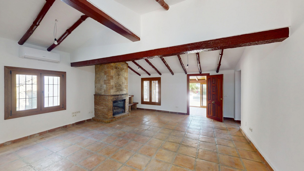 Se vende Villa - Chalet de 3 dormitorios en Costa Del Sol East, Málaga, España
