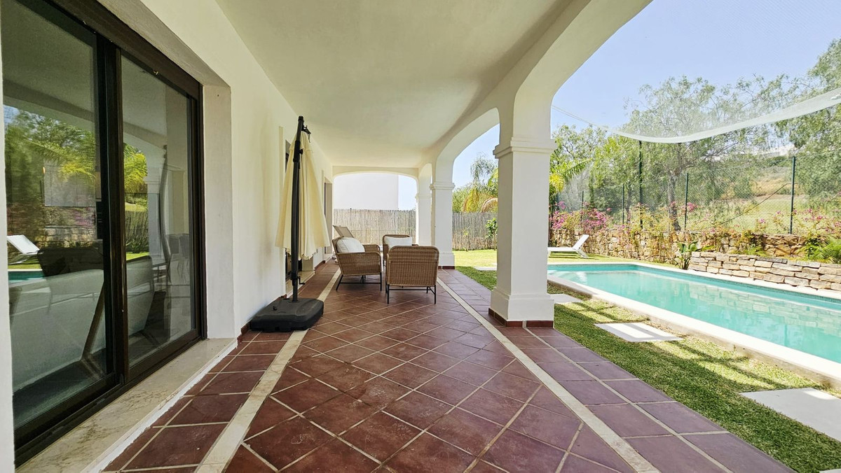 3 Bed Townhouse for sale in Estepona Costa Del Sol, Málaga, Spain