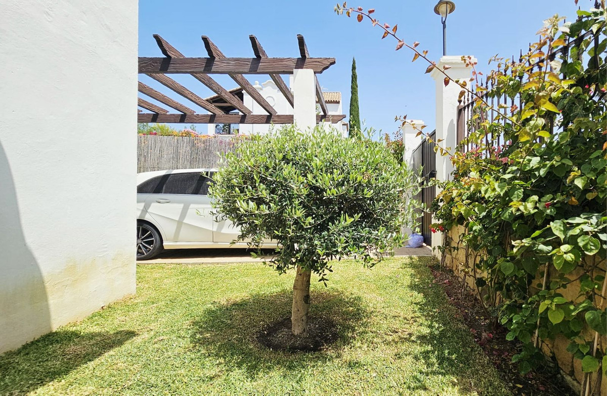 3 Bed Townhouse for sale in Estepona Costa Del Sol, Málaga, Spain
