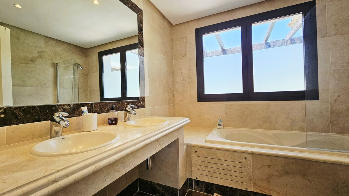 3 Bed Townhouse for sale in Estepona Costa Del Sol, Málaga, Spain