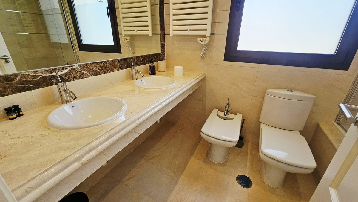 3 Bed Townhouse for sale in Estepona Costa Del Sol, Málaga, Spain