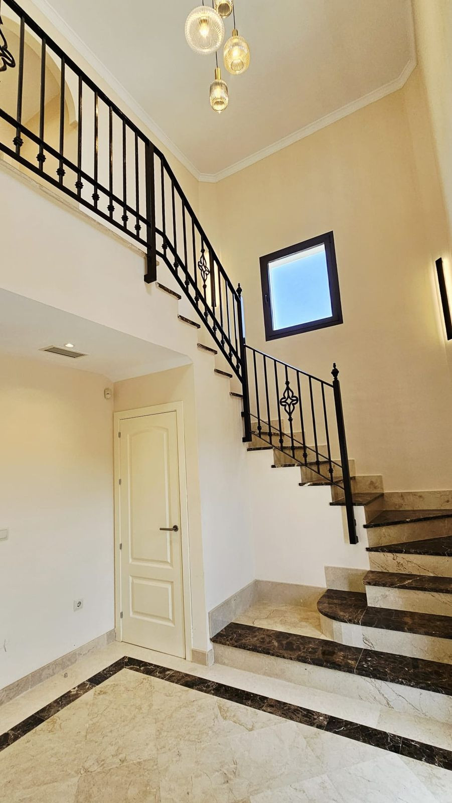 3 Bed Townhouse for sale in Estepona Costa Del Sol, Málaga, Spain