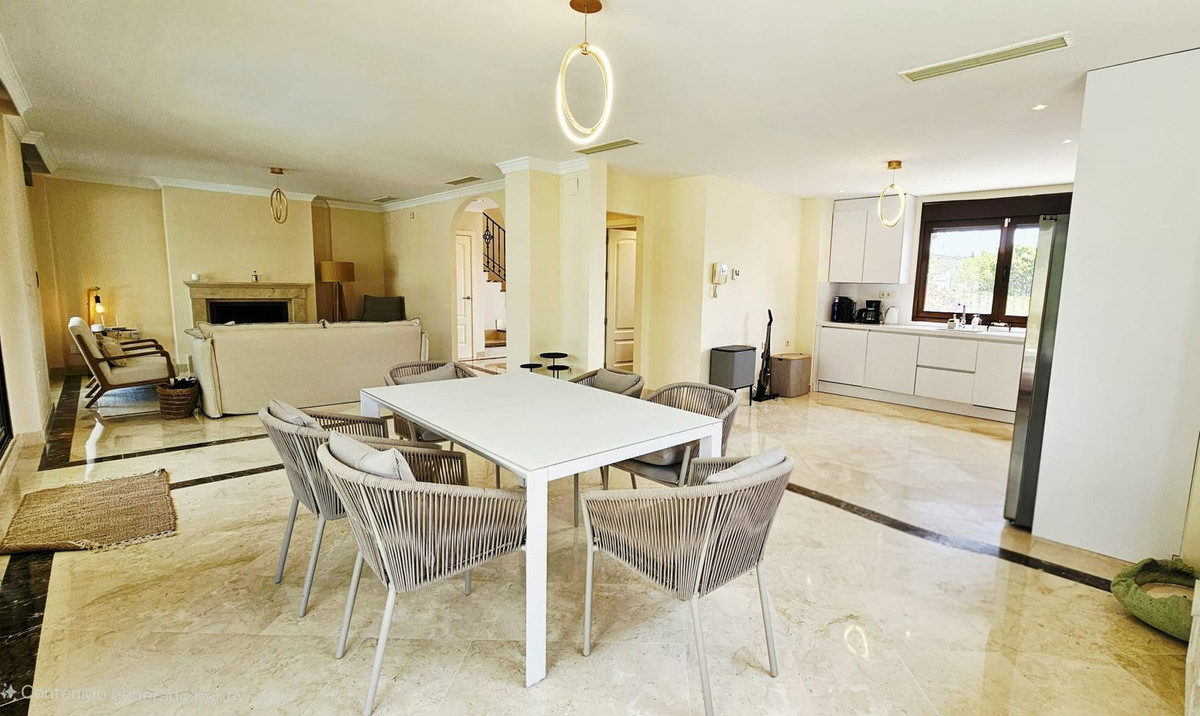 3 Bed Townhouse for sale in Estepona Costa Del Sol, Málaga, Spain