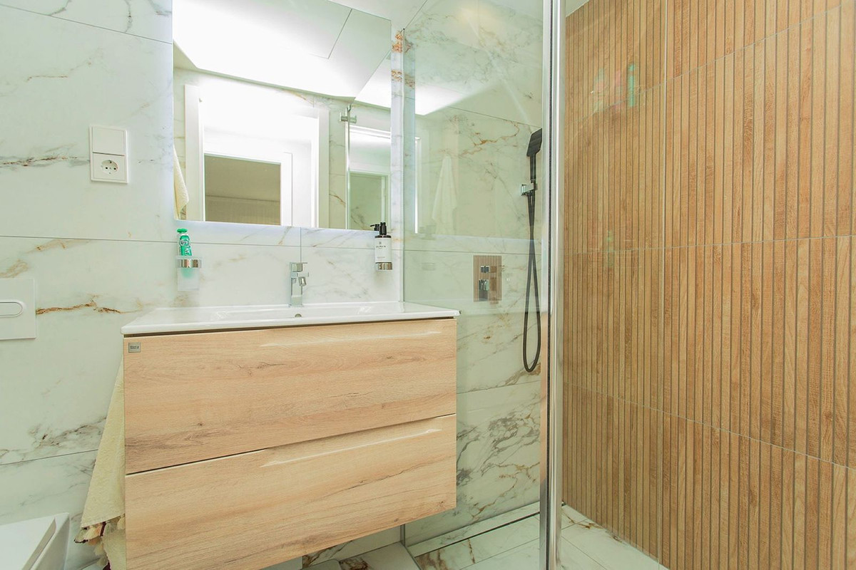 Se vende Apartamento Planta Media de 2 dormitorios en Costa Calida, Murcia, España