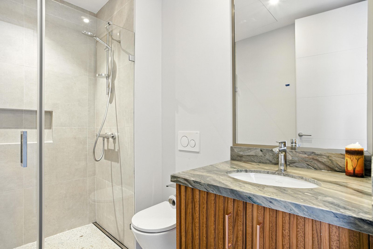 5 Bed Townhouse for sale in Elviria Costa Del Sol, Málaga, Spain