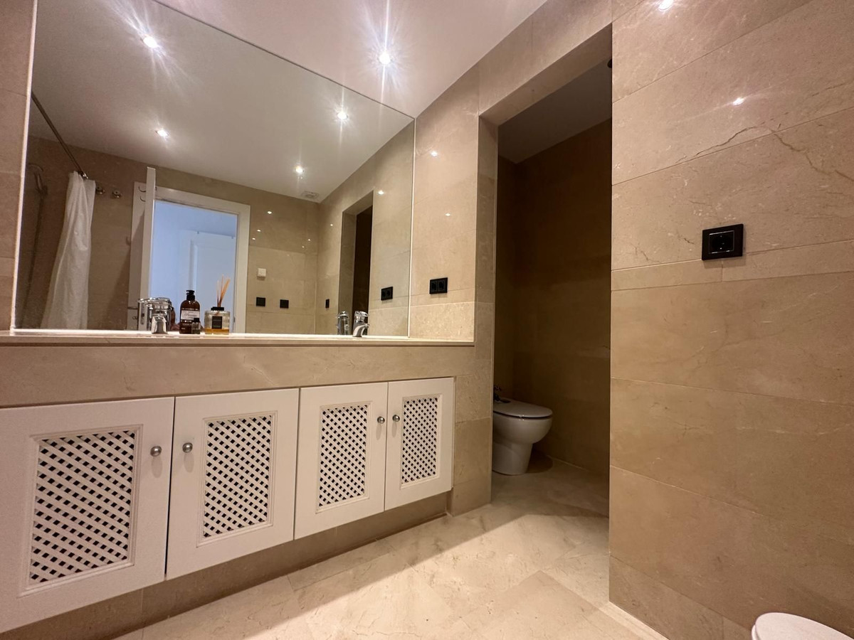 Se vende Apartamento Planta Baja de 2 dormitorios en Costa Del Sol, Málaga, España