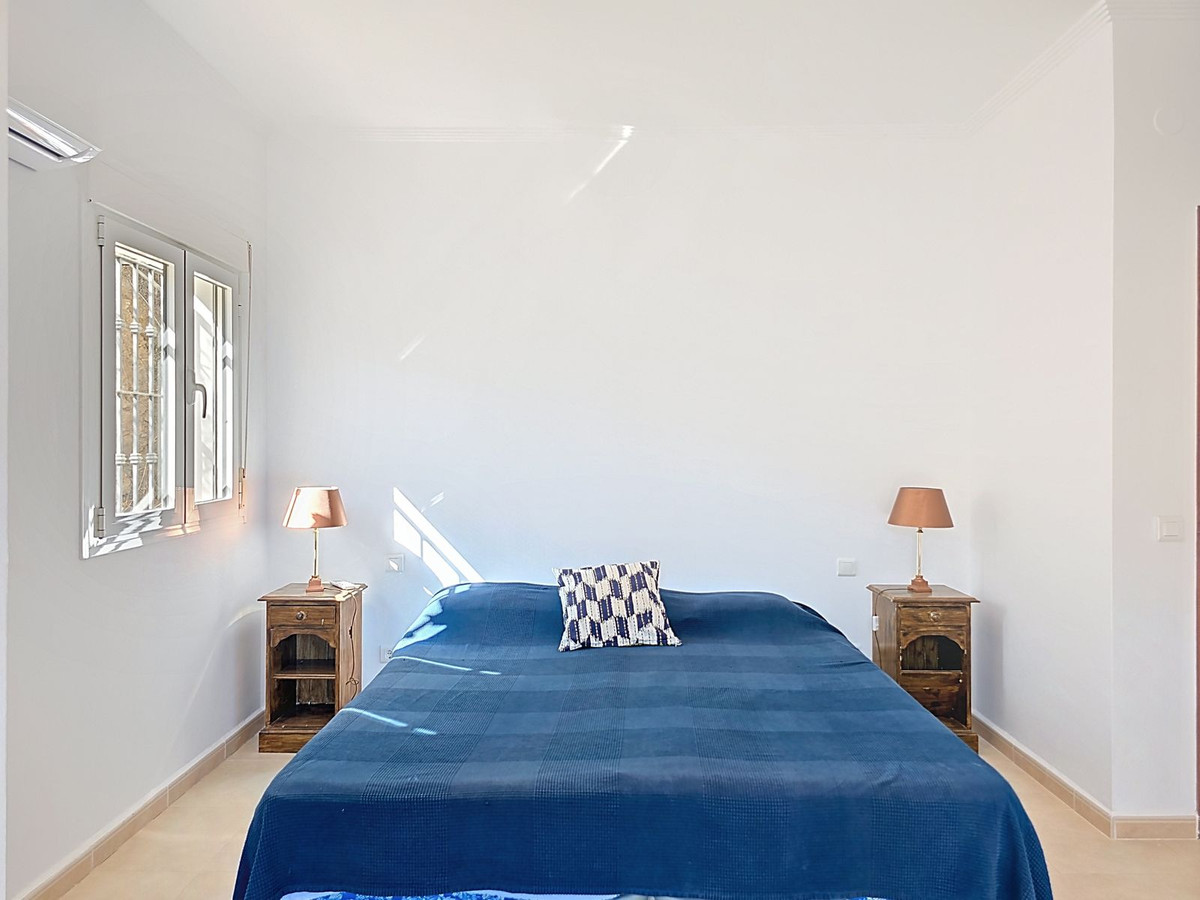 3 Bed Townhouse for sale in Arenas Costa Del Sol East, Málaga, Spain