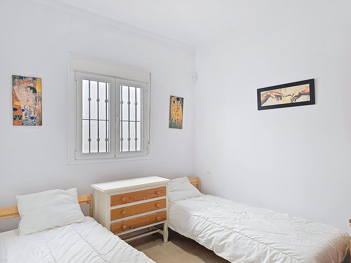 3 Bed Townhouse for sale in Arenas Costa Del Sol East, Málaga, Spain