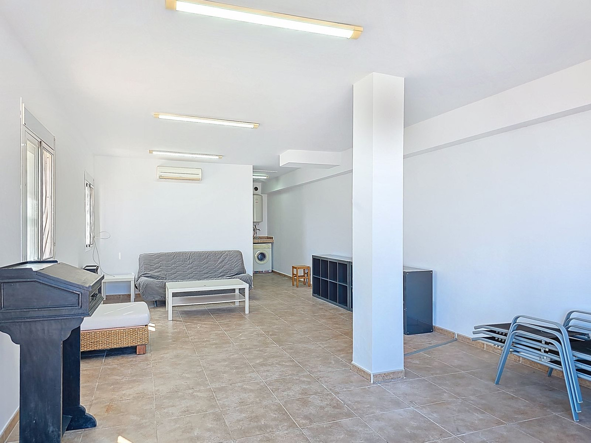 3 Bed Townhouse for sale in Arenas Costa Del Sol East, Málaga, Spain
