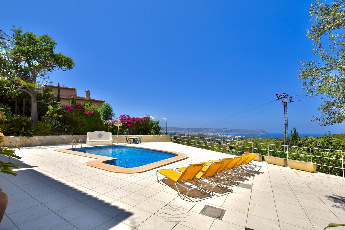 6 Bed Townhouse for sale in Javea Costa Blanca, Alicante, Spain