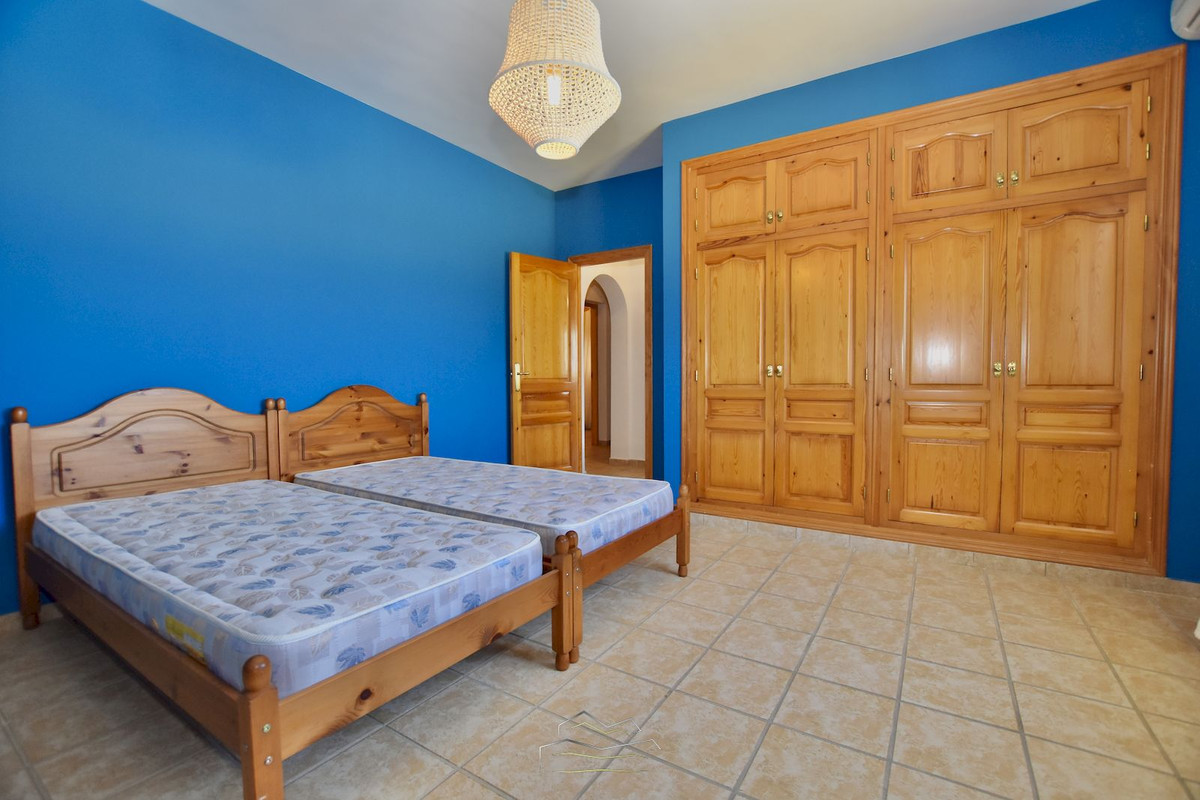 6 Bed Townhouse for sale in Javea Costa Blanca, Alicante, Spain