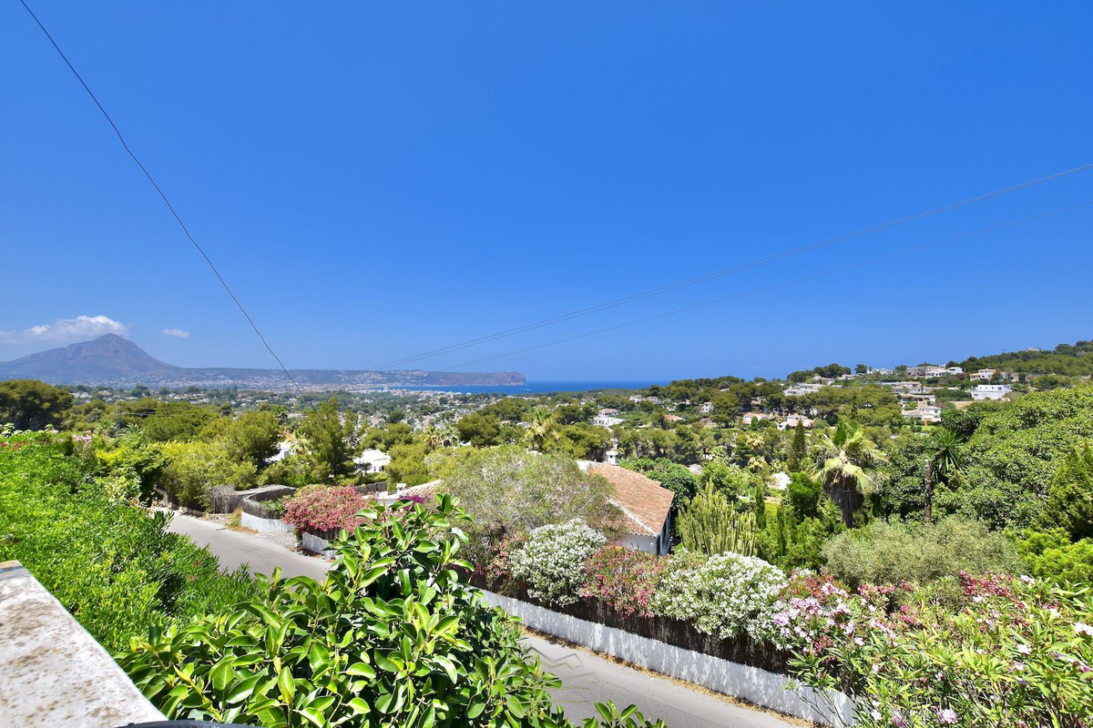 6 Bed Townhouse for sale in Javea Costa Blanca, Alicante, Spain