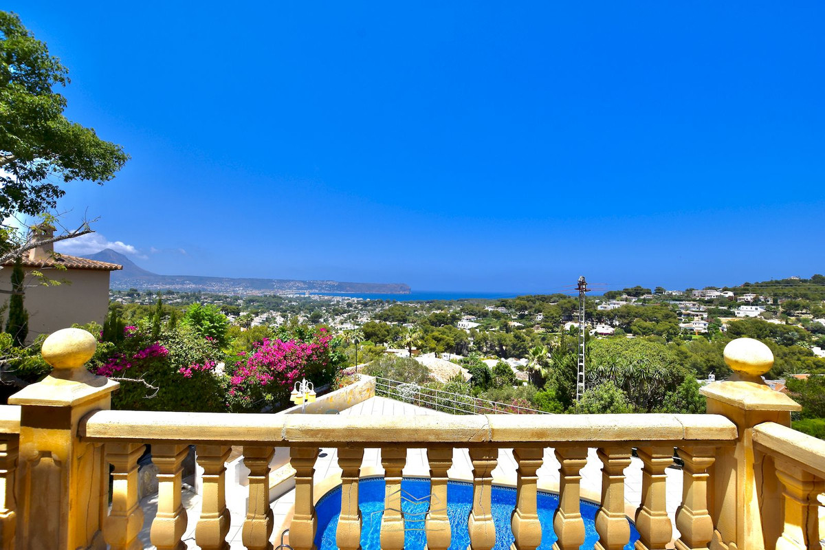 6 Bed Townhouse for sale in Javea Costa Blanca, Alicante, Spain