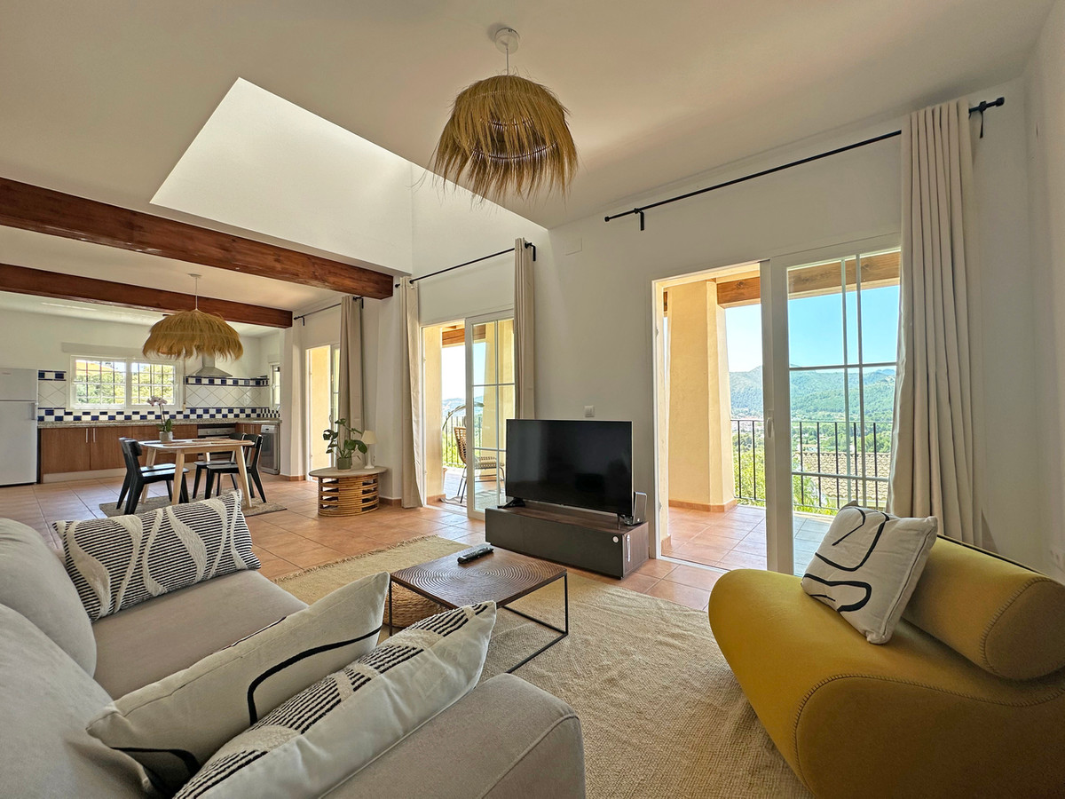Se vende Villa - Chalet de 3 dormitorios en Costa Blanca, Alicante, España