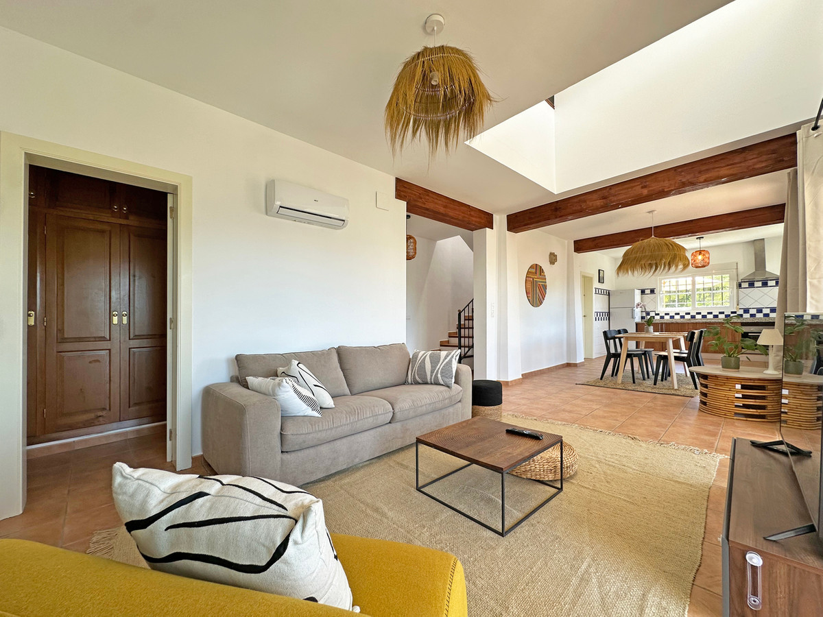 Se vende Villa - Chalet de 3 dormitorios en Costa Blanca, Alicante, España