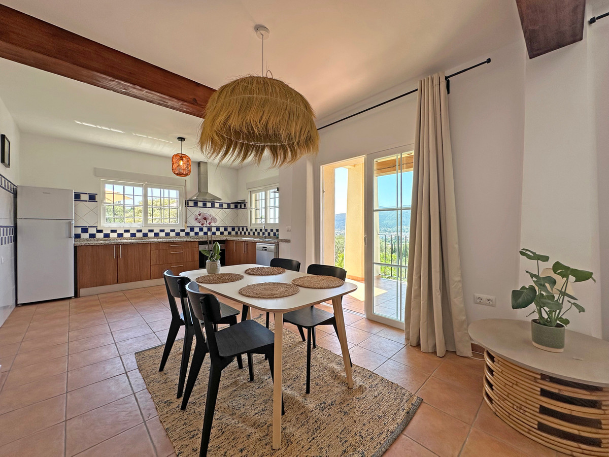 Se vende Villa - Chalet de 3 dormitorios en Costa Blanca, Alicante, España