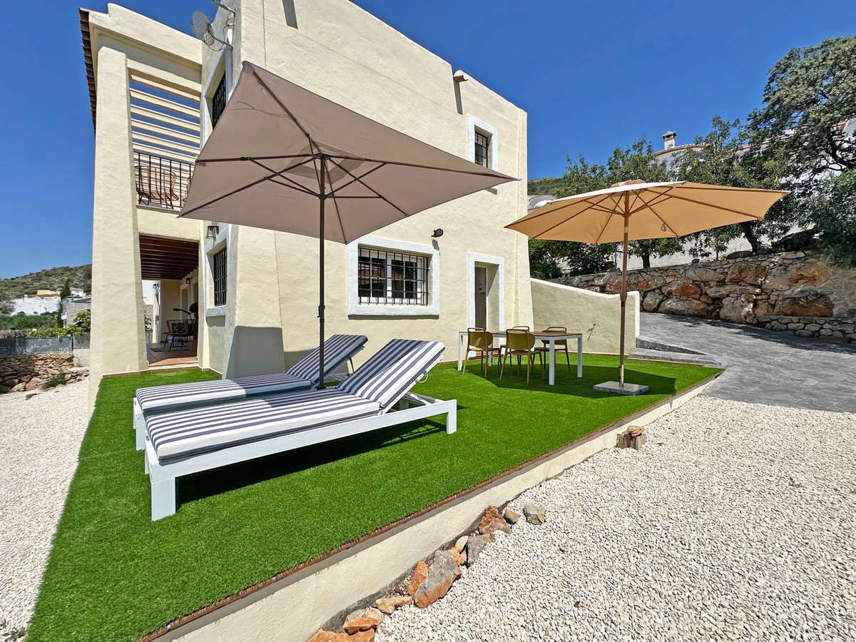 Se vende Villa - Chalet de 3 dormitorios en Costa Blanca, Alicante, España
