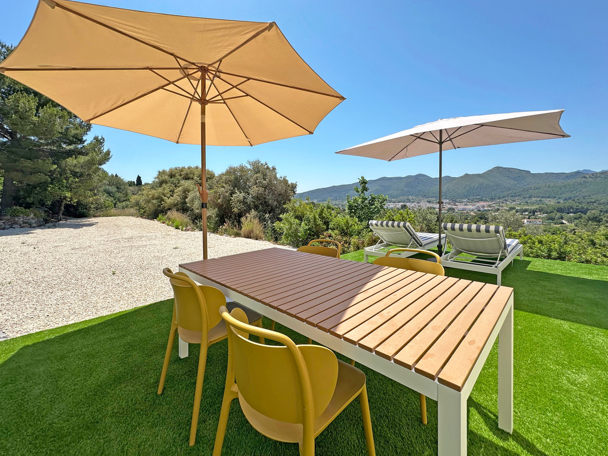 Se vende Villa - Chalet de 3 dormitorios en Costa Blanca, Alicante, España