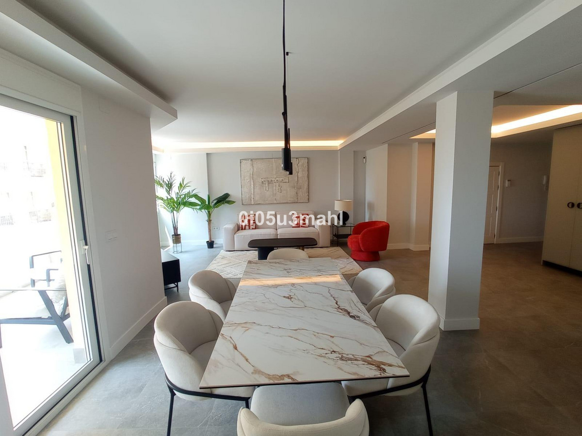 3 Bed Apartment for sale in Centro Histórico Málaga Ciudad, Málaga, Spain