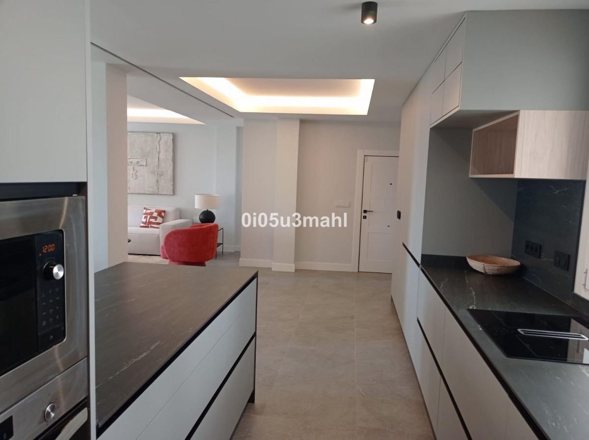 3 Bed Apartment for sale in Centro Histórico Málaga Ciudad, Málaga, Spain