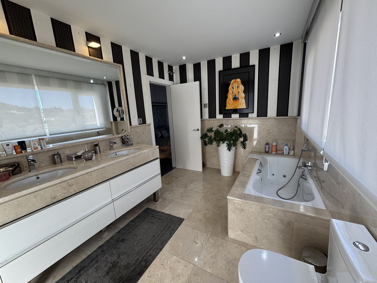 5 Bed Townhouse for sale in La Cala Golf Costa Del Sol, Málaga, Spain