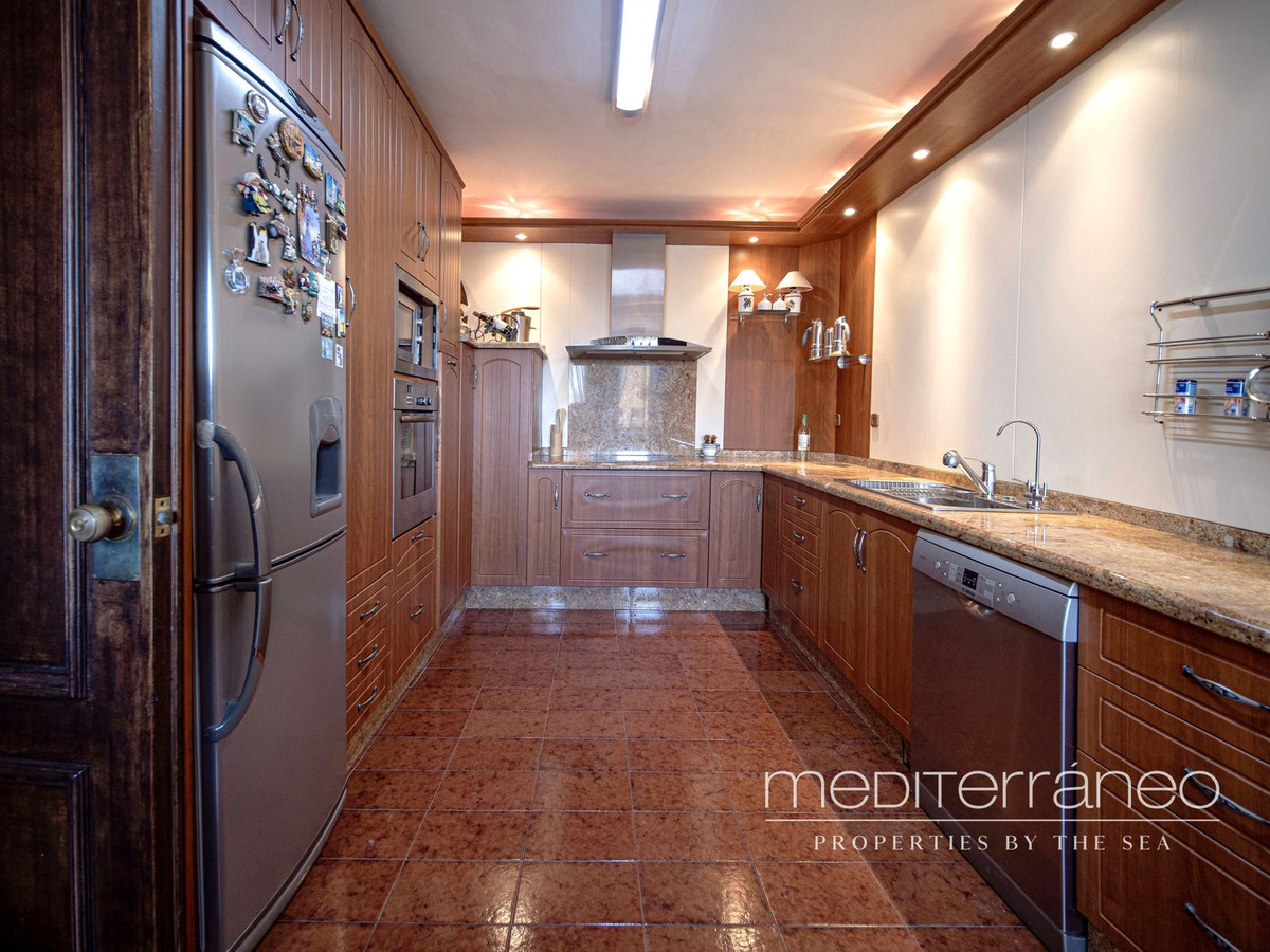 3 Bed Apartment for sale in Benalmadena Costa Del Sol, Málaga, Spain
