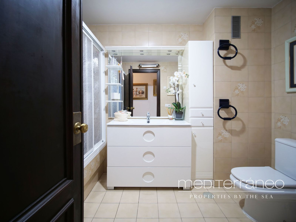 3 Bed Apartment for sale in Benalmadena Costa Del Sol, Málaga, Spain