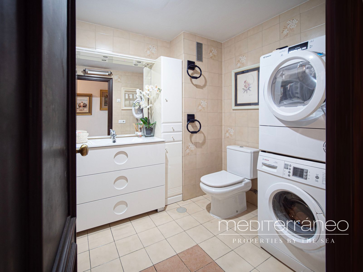 3 Bed Apartment for sale in Benalmadena Costa Del Sol, Málaga, Spain