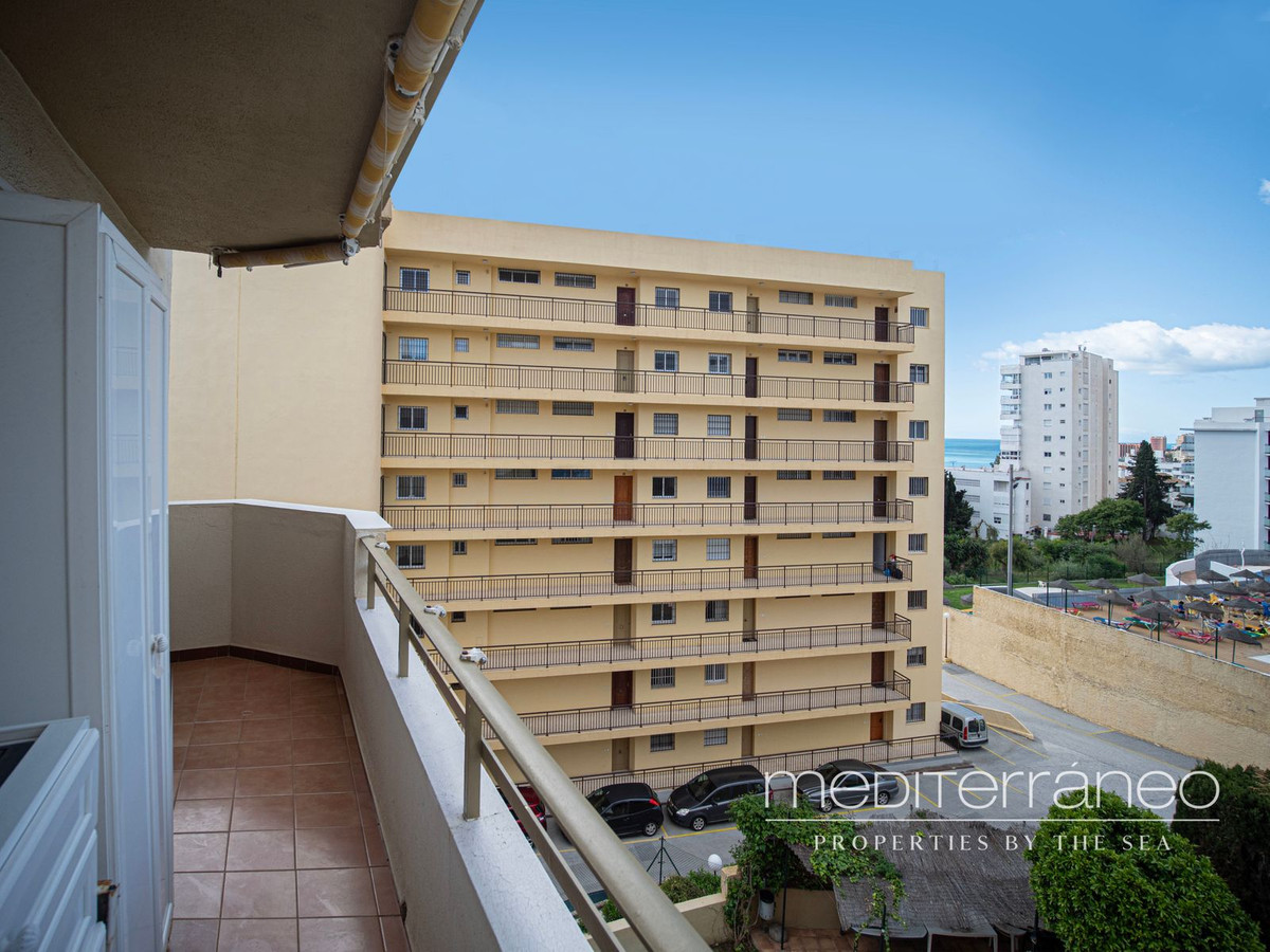 3 Bed Apartment for sale in Benalmadena Costa Del Sol, Málaga, Spain