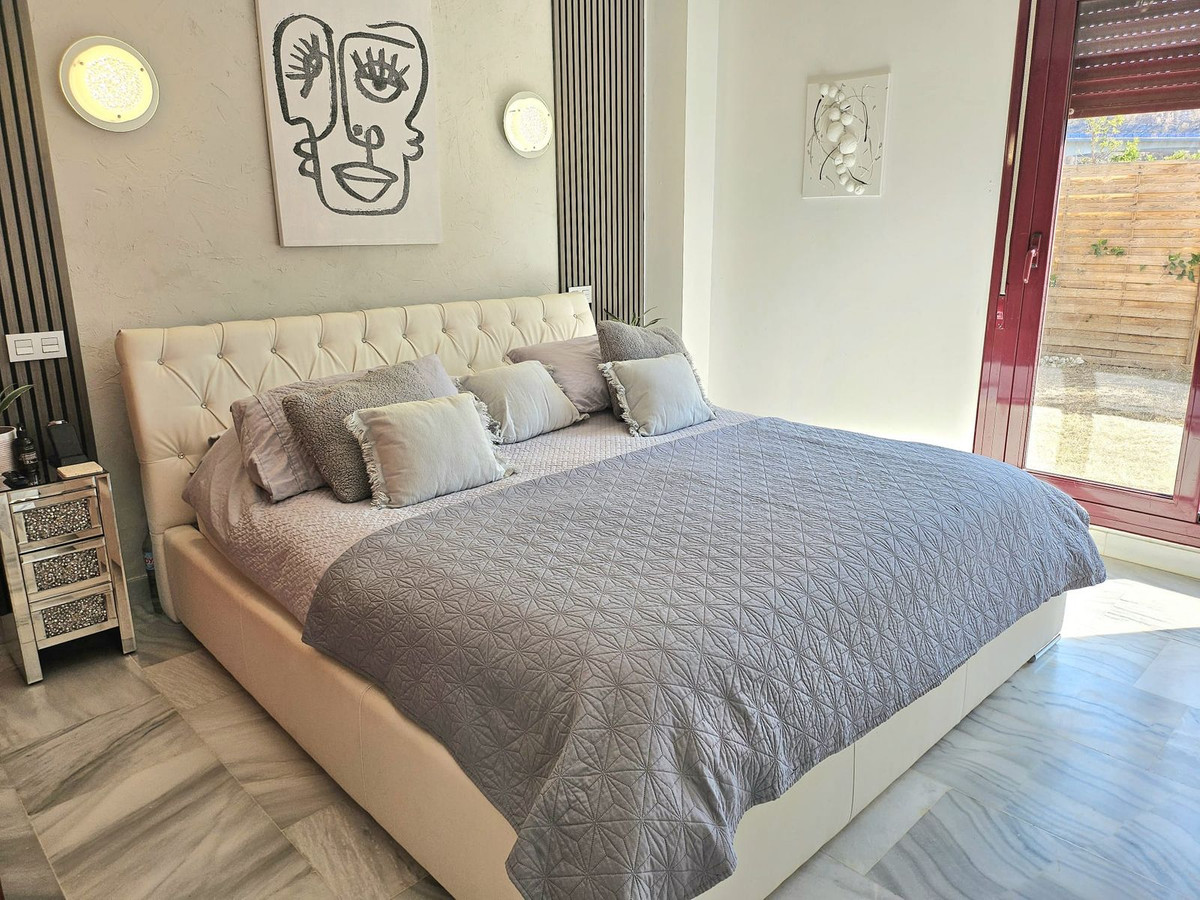 Se vende Villa - Chalet de 3 dormitorios en Costa Del Sol, Málaga, España