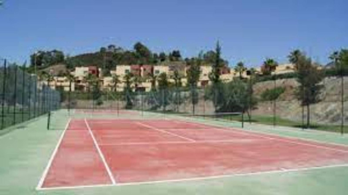 Se vende Villa - Chalet de 3 dormitorios en Costa Del Sol, Málaga, España