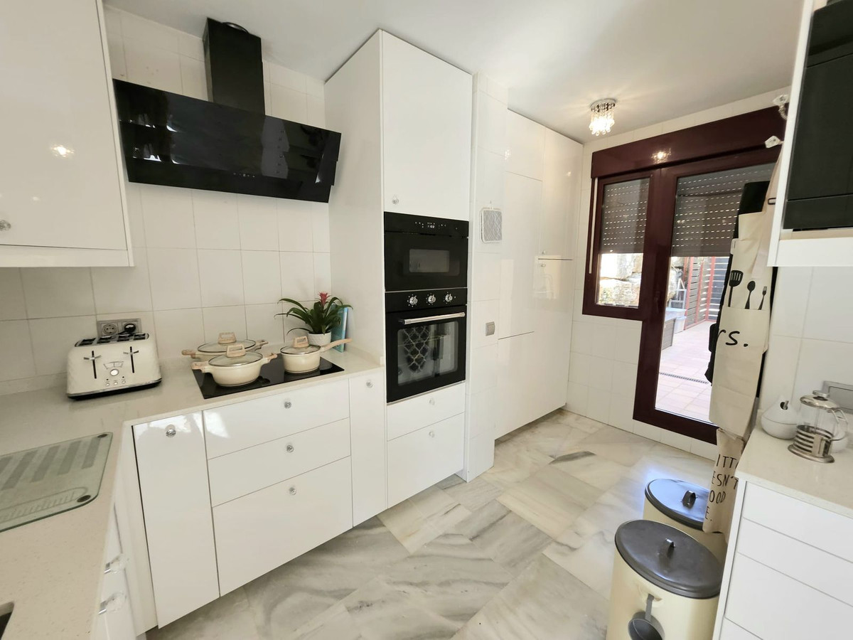 Se vende Villa - Chalet de 3 dormitorios en Costa Del Sol, Málaga, España
