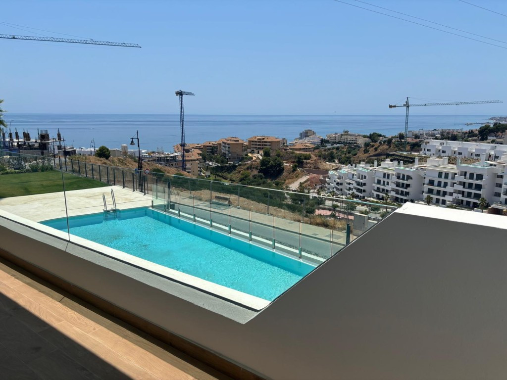 2 Bed Apartment for sale in Fuengirola Costa Del Sol, Málaga, Spain