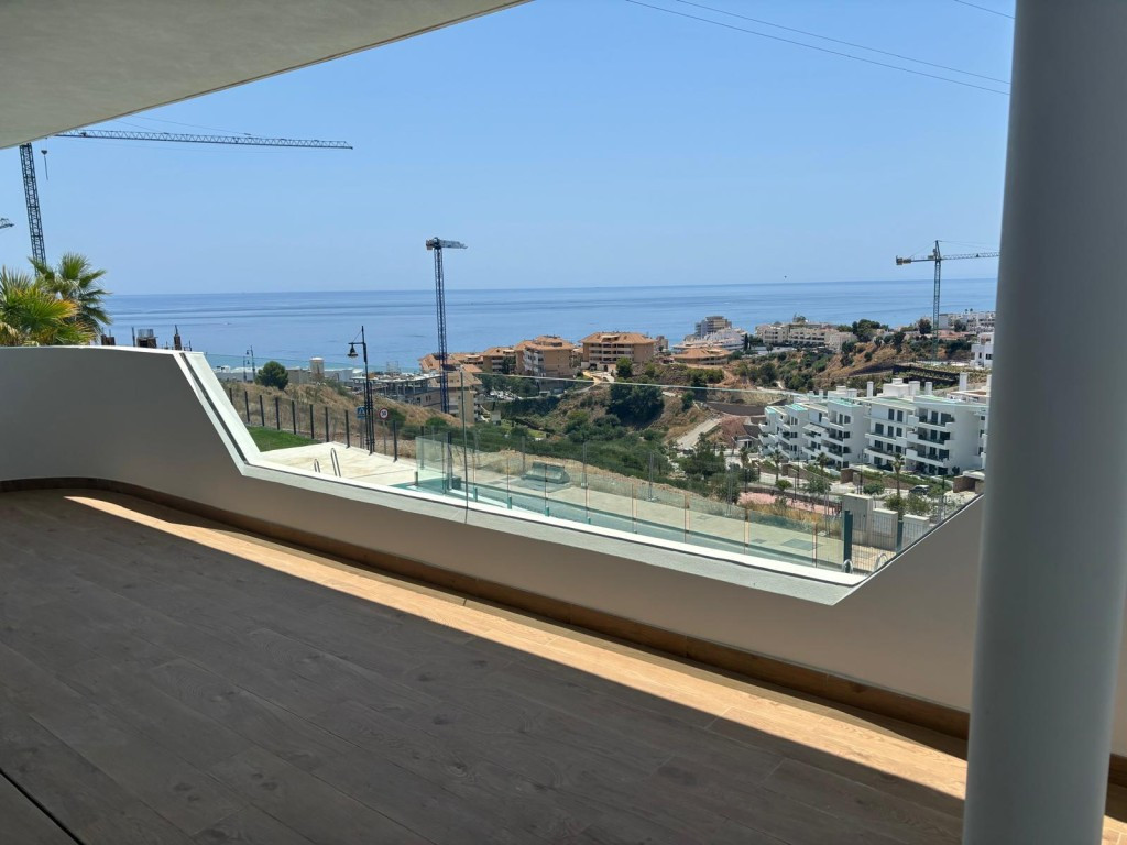 2 Bed Apartment for sale in Fuengirola Costa Del Sol, Málaga, Spain