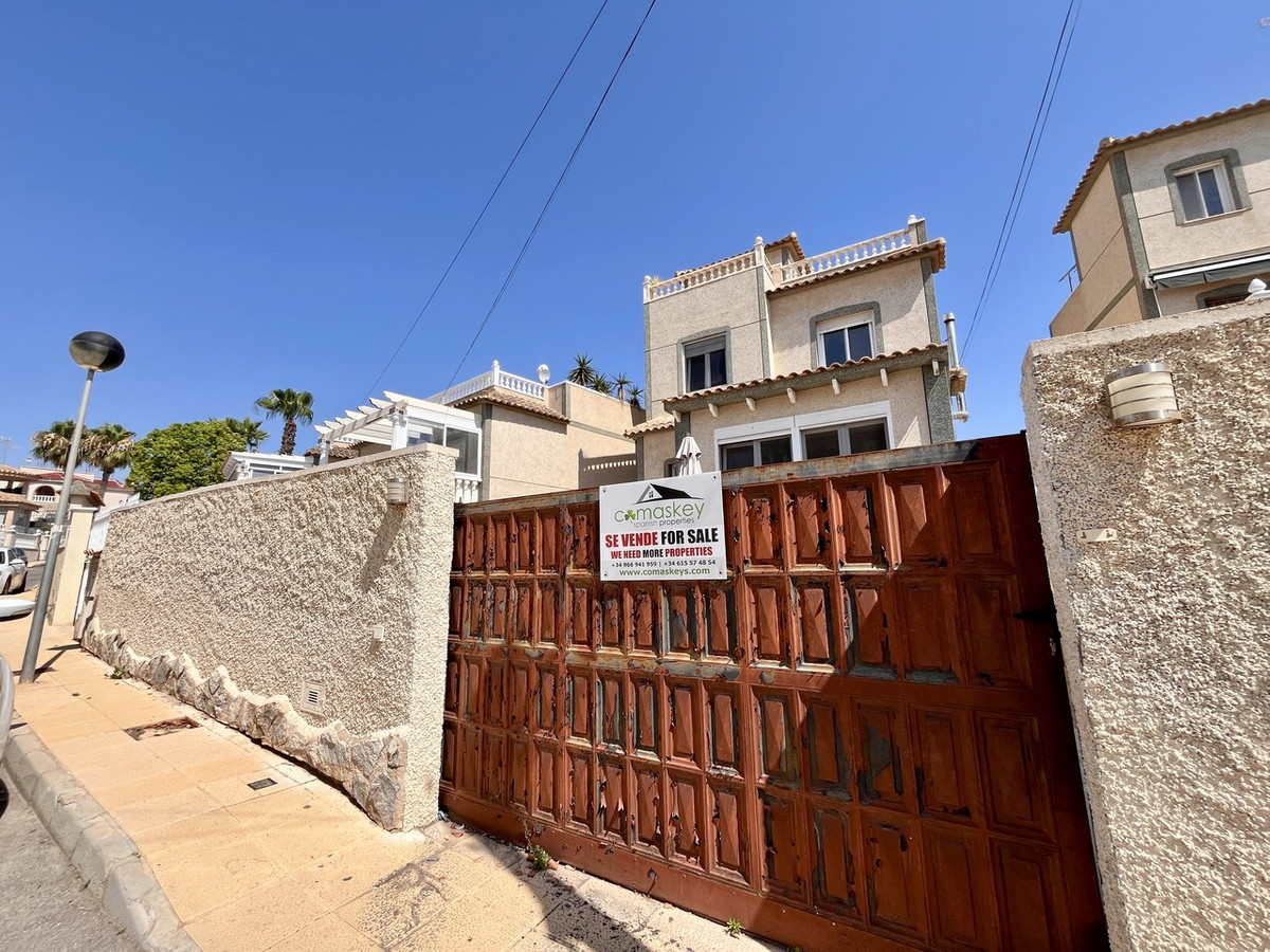 4 Bed Townhouse for sale in San Miguel De Salinas Costa Blanca, Alicante, Spain