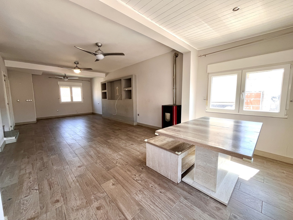 4 Bed Townhouse for sale in San Miguel De Salinas Costa Blanca, Alicante, Spain