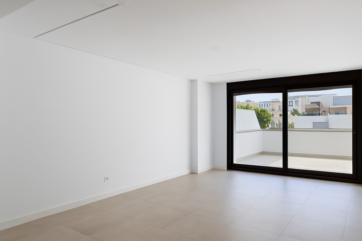4 Bed Apartment for sale in Estepona Costa Del Sol, Málaga, Spain