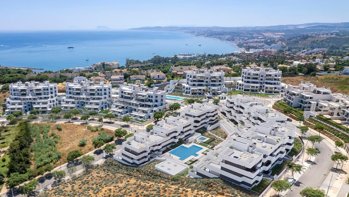 4 Bed Apartment for sale in Estepona Costa Del Sol, Málaga, Spain